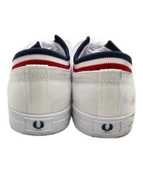 FRED PERRY（フレッドペリー）FRED PERRY (フレッドペリー) ローカットスニーカー ホワイト サイズ:UK8の古着・服飾アイテム