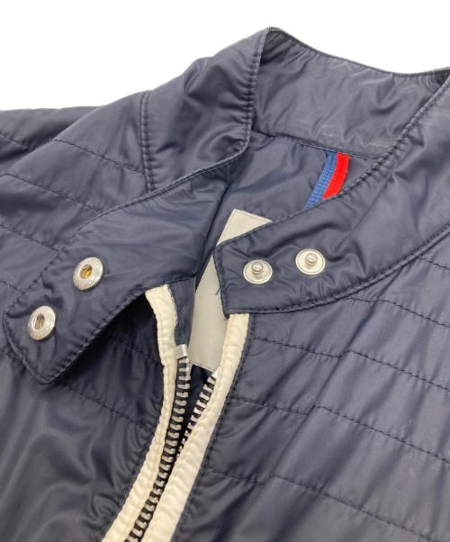 MONCLER（モンクレール）MONCLER (モンクレール) ジャケット ネイビー×レッド サイズ:SIZE 0の古着・服飾アイテム