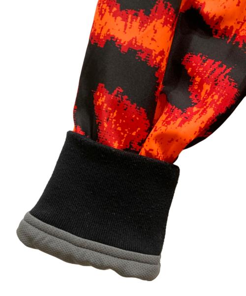 F.C.R.B.（エフシーレアルブリストル）F.C.R.B. (エフシーレアルブリストル) REVERSIBLE PDK JACKET グレー×レッド サイズ:SIZE Lの古着・服飾アイテム