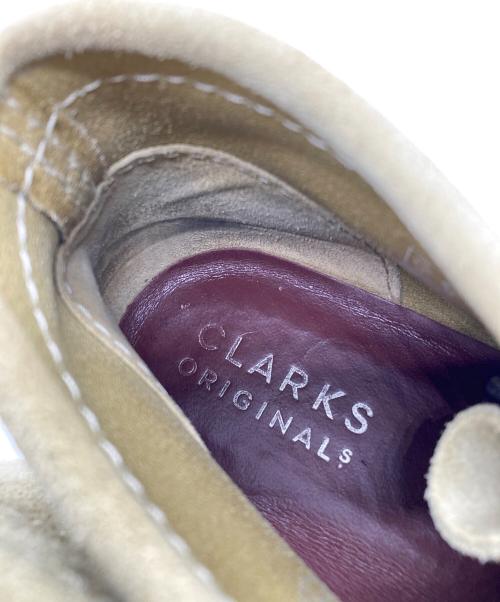 CLARKS（クラークス）CLARKS (クラークス) ワラビー ベージュ サイズ:SIZE 26cmの古着・服飾アイテム