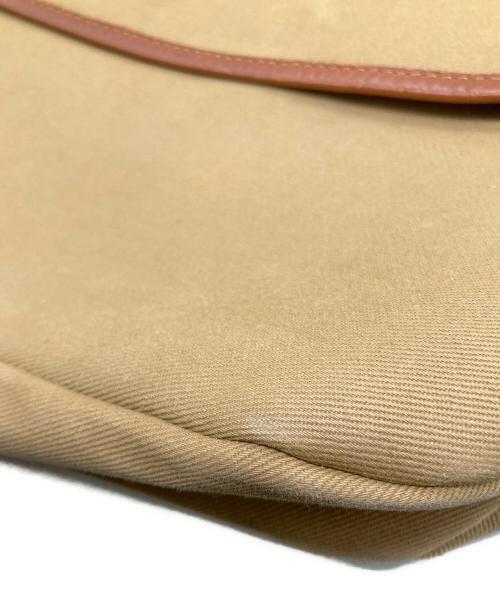 brady（ブレディ）brady (ブレディ) ショルダーバッグ　AVON ベージュの古着・服飾アイテム