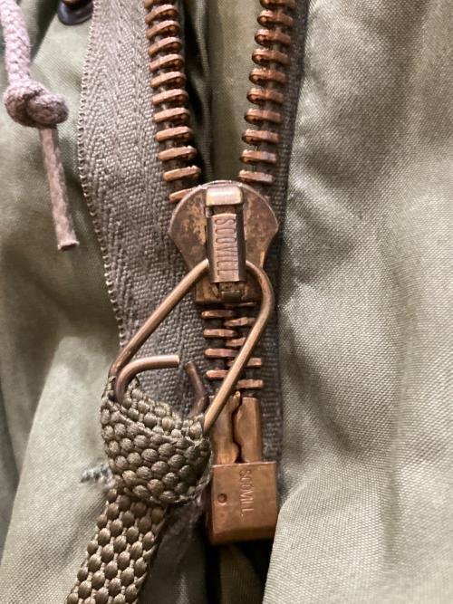 US ARMY（ユーエスアーミー）US ARMY (ユーエスアーミー) M-65フィッシュテールパーカー オリーブ サイズ:SIZE Mの古着・服飾アイテム