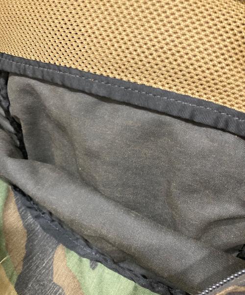 MYSTERY RANCH（ミステリーランチ）MYSTERY RANCH (ミステリーランチ) INVADER メッセンジャーバッグ カーキ×ブラックの古着・服飾アイテム