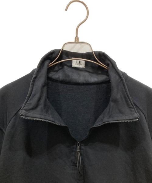 C.P COMPANY（シーピーカンパニー）C.P COMPANY (シーピーカンパニー) POLO COLLAR LIGHT FLEECE ブラック サイズ:SIZE Mの古着・服飾アイテム