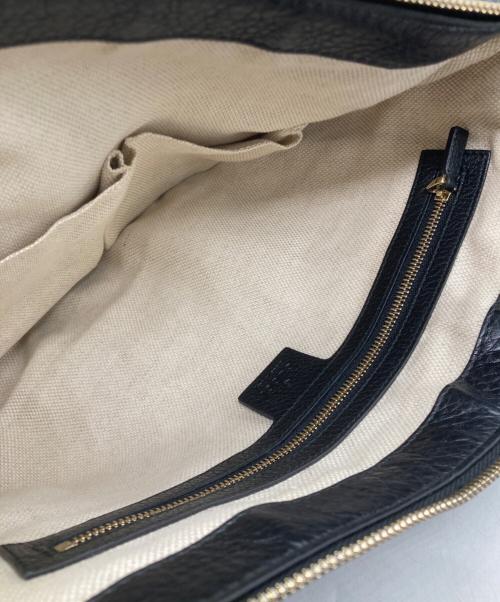 GUCCI（グッチ）GUCCI (グッチ) ソーホー インターロッキングGショルダーバッグ ブラックの古着・服飾アイテム