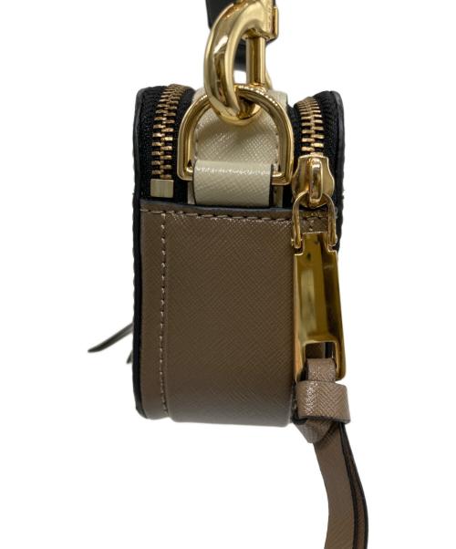 MARC JACOBS（マークジェイコブス）MARC JACOBS (マークジェイコブス) ショルダーバッグ ベージュの古着・服飾アイテム