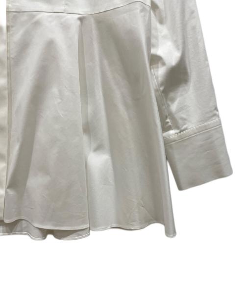 LE PHIL（ル フィル）LE PHIL (ル フィル) バンドカラーフレアシャツ ホワイト サイズ:freeの古着・服飾アイテム