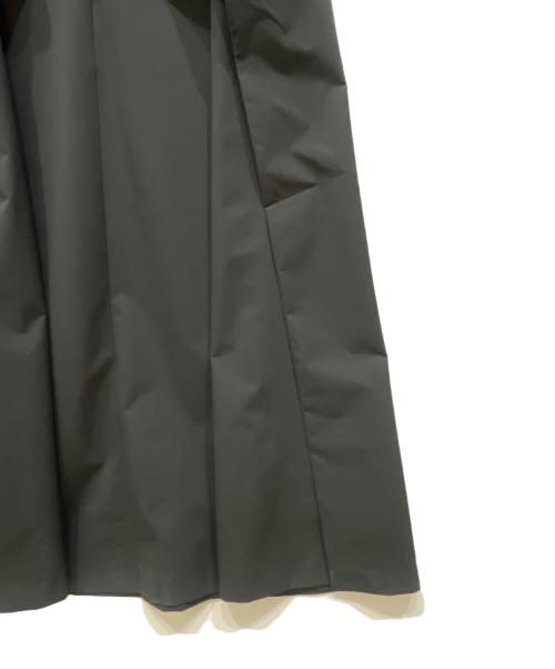 LE PHIL（ル フィル）LE PHIL (ル フィル) ポリエステルツイルジャンパースカート グレー サイズ:XSの古着・服飾アイテム