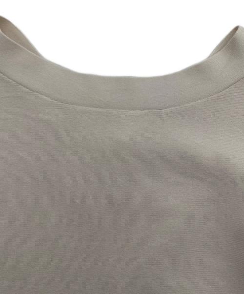 ADORE（アドーア）ADORE (アドーア) ドライストレッチフレアポンチョ ベージュ サイズ:Ⅿの古着・服飾アイテム