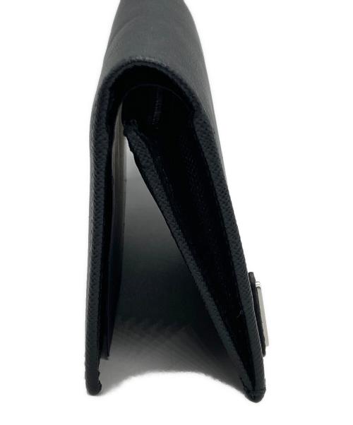 PRADA（プラダ）PRADA (プラダ) サフィアーノトライアングル財布 ブラックの古着・服飾アイテム