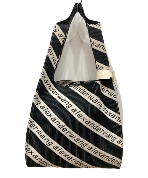 ALEXANDER WANG（アレキサンダー・ワン）ALEXANDER WANG (アレキサンダー・ワン) ロゴニットショルダーバッグ ホワイト×ブラックの古着・服飾アイテム