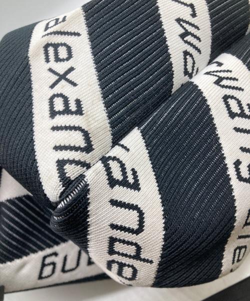 ALEXANDER WANG（アレキサンダー・ワン）ALEXANDER WANG (アレキサンダー・ワン) ロゴニットショルダーバッグ ホワイト×ブラックの古着・服飾アイテム
