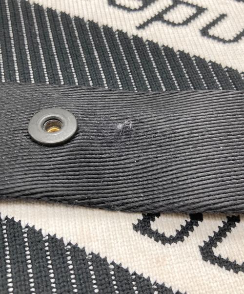 ALEXANDER WANG（アレキサンダー・ワン）ALEXANDER WANG (アレキサンダー・ワン) ロゴニットショルダーバッグ ホワイト×ブラックの古着・服飾アイテム