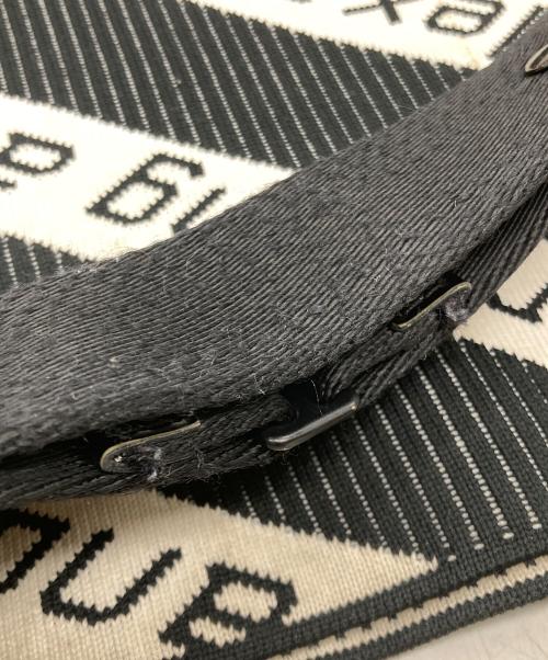 ALEXANDER WANG（アレキサンダー・ワン）ALEXANDER WANG (アレキサンダー・ワン) ロゴニットショルダーバッグ ホワイト×ブラックの古着・服飾アイテム