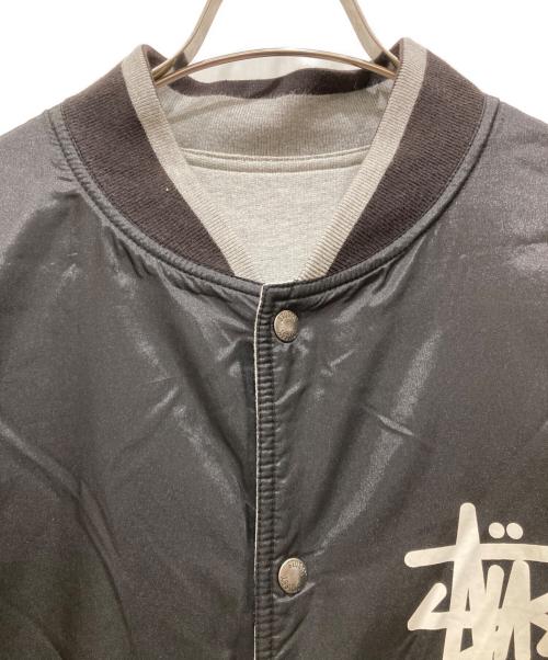 stussy（ステューシー）stussy (ステューシー) リバーシブルスウェットブルゾン グレー×ブラック サイズ:SIZE Lの古着・服飾アイテム