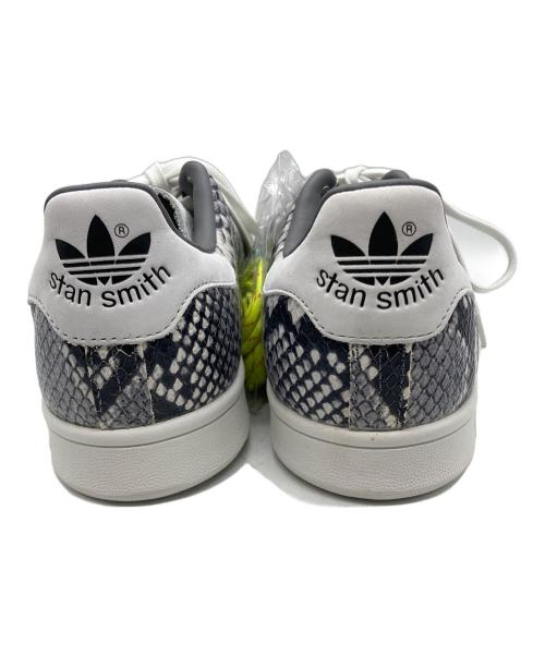 adidas（アディダス）adidas (アディダス) Stan Smith Snakeskin ホワイト サイズ:SIZE 26.5cmの古着・服飾アイテム