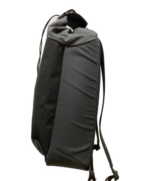 ARC'TERYX（アークテリクス）ARC'TERYX (アークテリクス) アロー20 バケットバッグ　Arro 20 Bucket Bag ブラックの古着・服飾アイテム