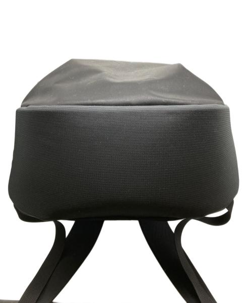 ARC'TERYX（アークテリクス）ARC'TERYX (アークテリクス) アロー20 バケットバッグ　Arro 20 Bucket Bag ブラックの古着・服飾アイテム