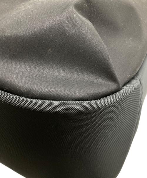 ARC'TERYX（アークテリクス）ARC'TERYX (アークテリクス) アロー20 バケットバッグ　Arro 20 Bucket Bag ブラックの古着・服飾アイテム