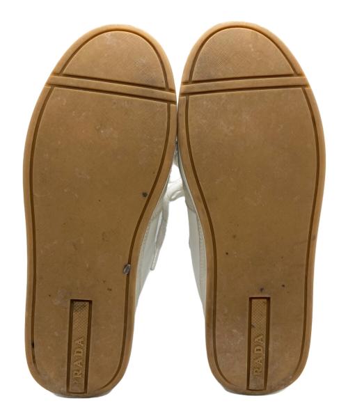 PRADA（プラダ）PRADA (プラダ) ローカットスニーカー ベージュ サイズ:SIZE 35.5の古着・服飾アイテム