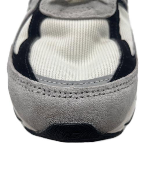 NEW BALANCE（ニューバランス）NEW BALANCE (ニューバランス) ローカットスニーカー グレー×ホワイト サイズ:27.5cmの古着・服飾アイテム