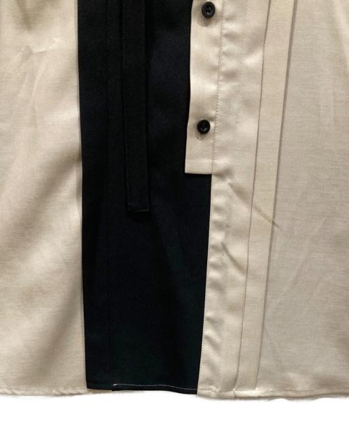 UNITED TOKYO（ユナイテッドトーキョー）UNITED TOKYO (ユナイテッドトーキョー) プリーツブロッキングブラウス ベージュ サイズ:SIZE Freeの古着・服飾アイテム