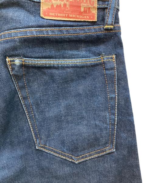Hysteric Glamour（ヒステリックグラマー）Hysteric Glamour (ヒステリックグラマー) スタッズ加工デニムパンツ インディゴ サイズ:SIZE 28の古着・服飾アイテム