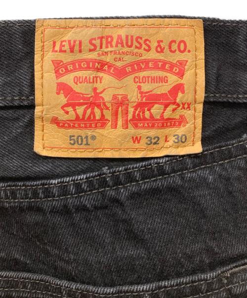 LEVI'S（リーバイス）LEVI'S (リーバイス) デニムパンツ ブラック サイズ:SIZE 32の古着・服飾アイテム