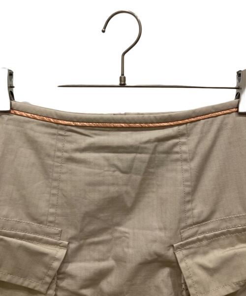 LOUIS VUITTON（ルイ ヴィトン）LOUIS VUITTON (ルイ ヴィトン) カーゴスカート ベージュ サイズ:SIZE 36の古着・服飾アイテム
