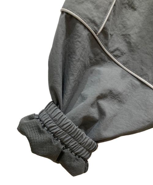 KEBOZ（ケボズ）KEBOZ (ケボズ) ナイロンジャケット グレー サイズ:SIZE Mの古着・服飾アイテム
