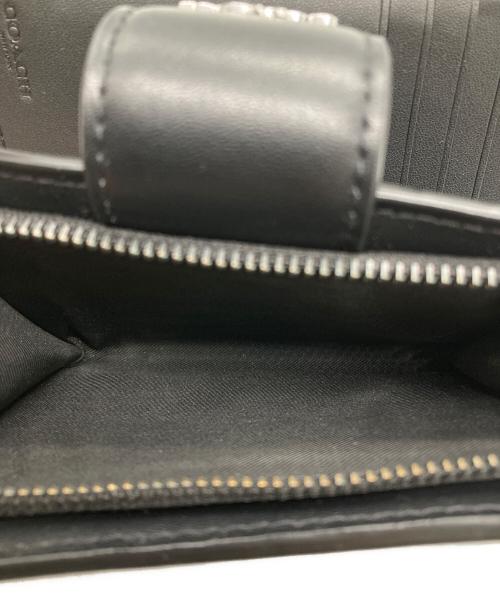 COACH（コーチ）COACH (コーチ) ミディアム コーナー ジップ ウォレット・シグネチャー キャンバス グレーの古着・服飾アイテム