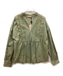 TWINSET（ツインセット）の古着「刺繍ブラウス」｜カーキ