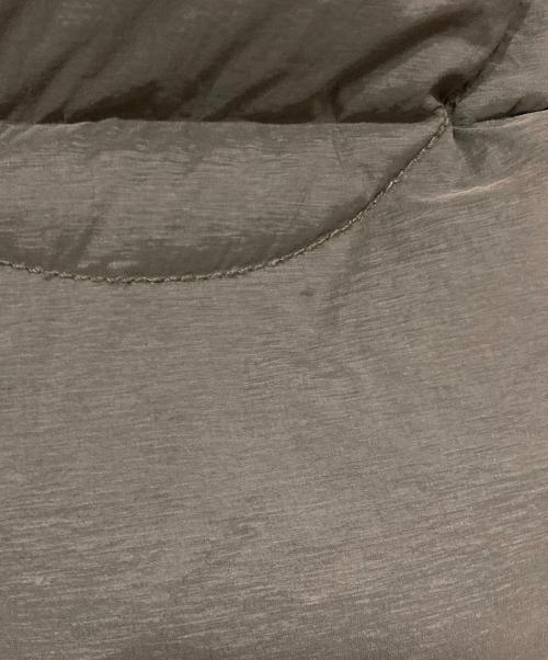 STONE ISLAND（ストーンアイランド）STONE ISLAND (ストーンアイランド) SEAMLESS TUNNEL NYLON DOWN-TC カーキ サイズ:SIZE XLの古着・服飾アイテム