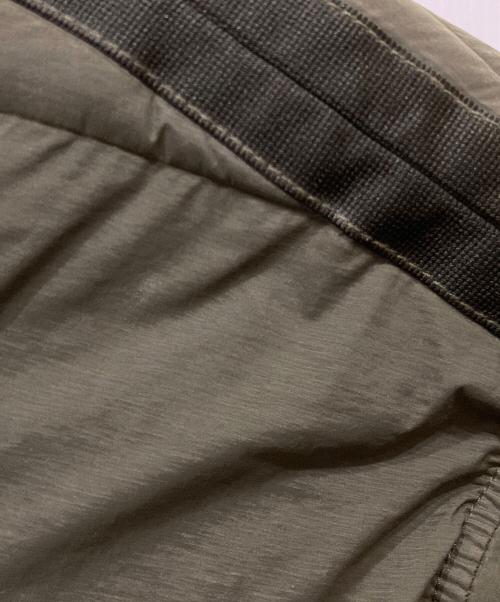 STONE ISLAND（ストーンアイランド）STONE ISLAND (ストーンアイランド) SEAMLESS TUNNEL NYLON DOWN-TC カーキ サイズ:SIZE XLの古着・服飾アイテム