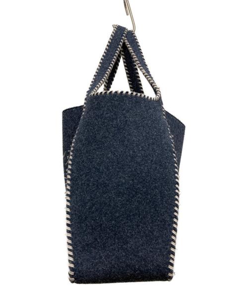 STELLA McCARTNEY（ステラマッカートニー）STELLA McCARTNEY (ステラマッカートニー) パンチングロゴフェルトバッグ ネイビーの古着・服飾アイテム
