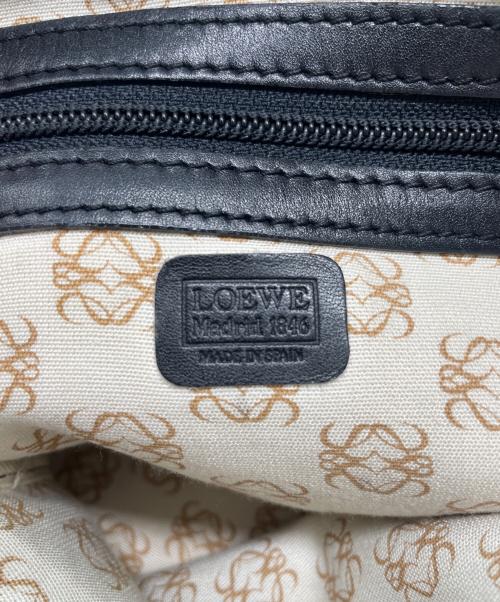 LOEWE（ロエベ）LOEWE (ロエベ) アナグラムショルダーバッグ ブラックの古着・服飾アイテム