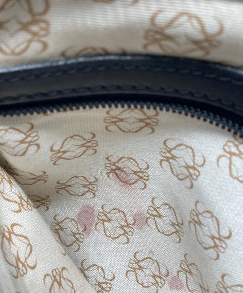 LOEWE（ロエベ）LOEWE (ロエベ) アナグラムショルダーバッグ ブラックの古着・服飾アイテム