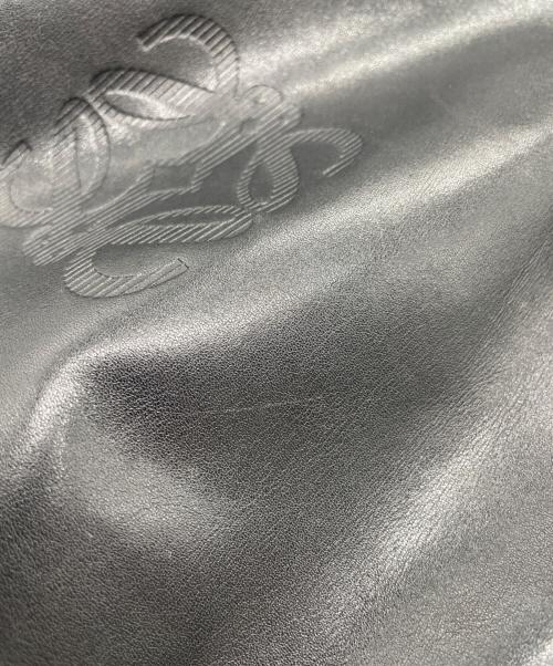 LOEWE（ロエベ）LOEWE (ロエベ) アナグラムショルダーバッグ ブラックの古着・服飾アイテム