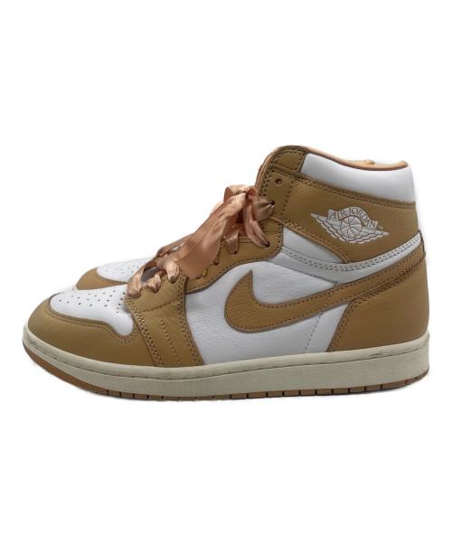 NIKE（ナイキ）NIKE (ナイキ) WMNS AIR JORDAN 1 RETRO HIGH OG PRALINE ベージュ×ホワイト サイズ:28.5の古着・服飾アイテム