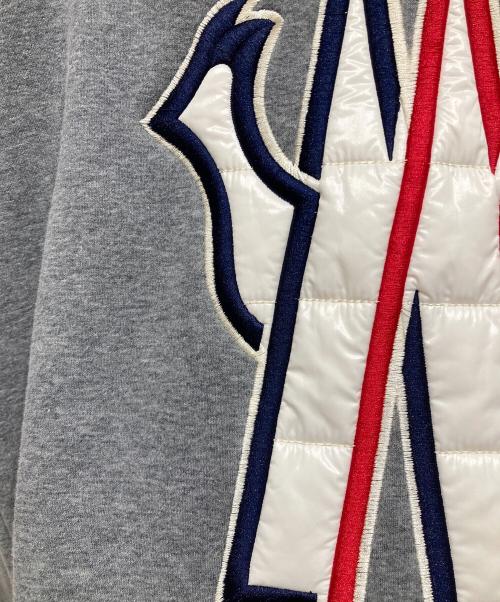 MONCLER（モンクレール）MONCLER (モンクレール) ロゴ刺繍プルオーバーパーカー グレー サイズ:SIZE Sの古着・服飾アイテム