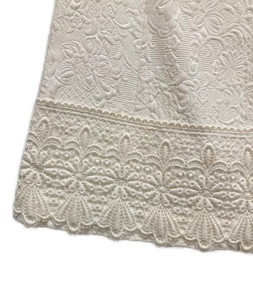 DOLCE & GABBANA（ドルチェ＆ガッバーナ）DOLCE & GABBANA (ドルチェ＆ガッバーナ) エンブロイダリー 刺繍 スカート ホワイト サイズ:SIZE 40の古着・服飾アイテム