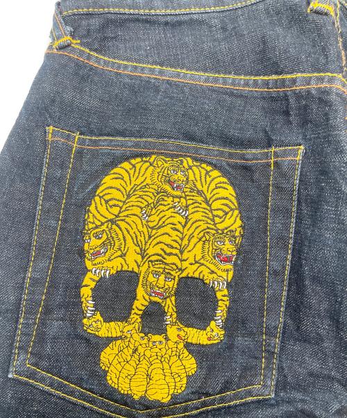 EVISU（エヴィス）EVISU (エヴィス) 刺繍デニムパンツ インディゴ サイズ:81cm(W32)の古着・服飾アイテム