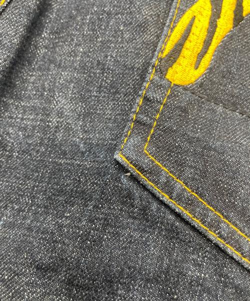 EVISU（エヴィス）EVISU (エヴィス) 刺繍デニムパンツ インディゴ サイズ:81cm(W32)の古着・服飾アイテム