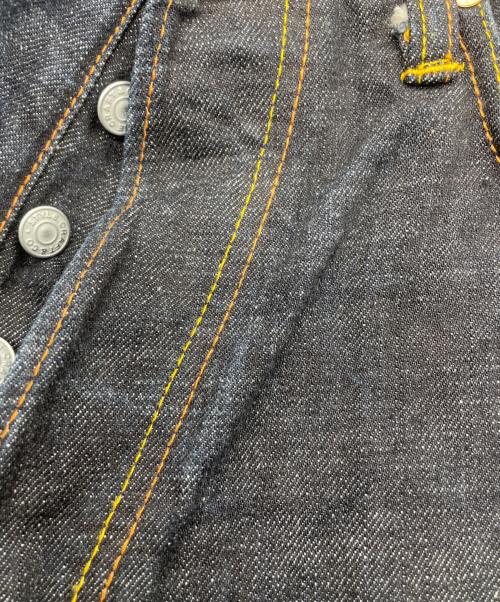 EVISU（エヴィス）EVISU (エヴィス) 刺繍デニムパンツ インディゴ サイズ:81cm(W32)の古着・服飾アイテム