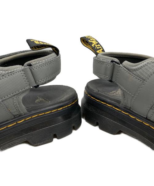 Dr.Martens（ドクターマーチン）Dr.Martens (ドクターマーチン) FORSTER サンダル グレー サイズ:SIZE 27cmの古着・服飾アイテム