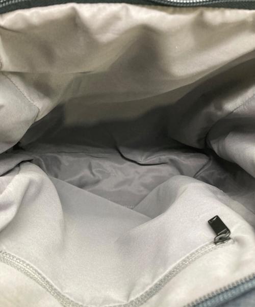 CAMPER（カンペール）CAMPER (カンペール) GLOBOレザーバックパック ネイビーの古着・服飾アイテム