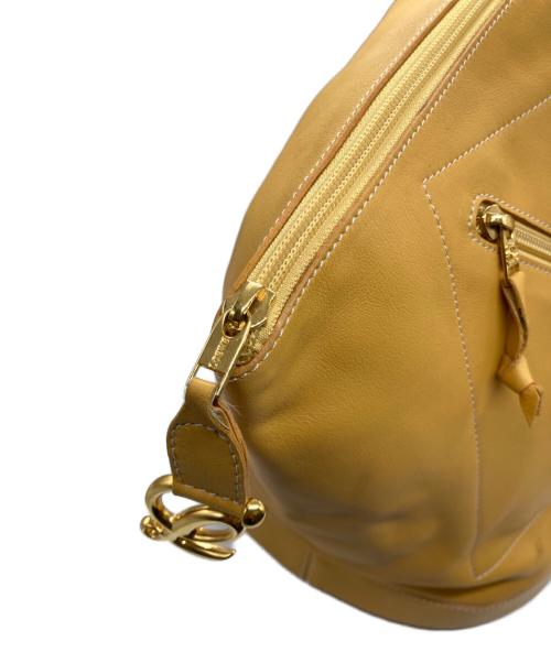 LOEWE（ロエベ）LOEWE (ロエベ) レザーリュック　アントン イエローの古着・服飾アイテム