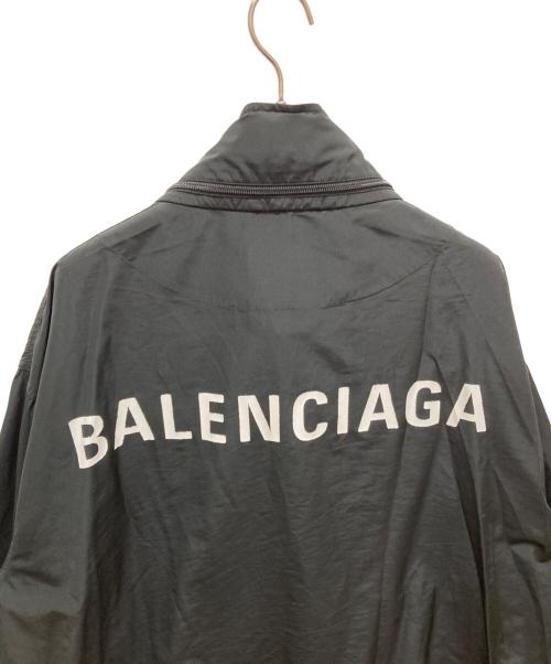 BALENCIAGA（バレンシアガ）BALENCIAGA (バレンシアガ) バックロゴプリントナイロンブルゾン Back Logo Nylon Jacket ブラック サイズ:SIZE 50の古着・服飾アイテム
