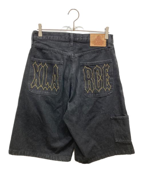 X-LARGE（エクストララージ）X-LARGE (エクストララージ) STITCHED LOGO DENIM SHORTS ブラック サイズ:SIZE 76cm (W30)の古着・服飾アイテム