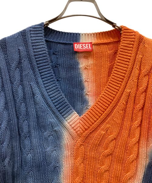 DIESEL（ディーゼル）DIESEL (ディーゼル) タイダイウォッシュVネックニット オレンジ×ブルー サイズ:SIZE Sの古着・服飾アイテム